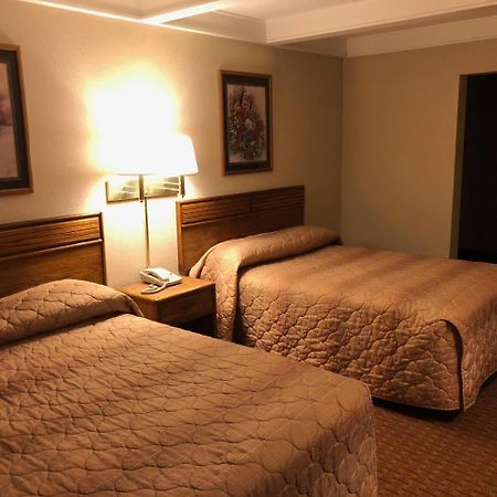Relax Inn Ruston Bagian luar foto